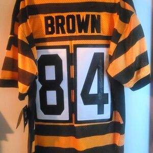 Antonio brown jersey autographed. NWT